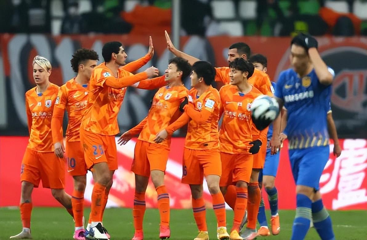 体育直播-鲁能锋线还有一位黑马新星，至今未在一线队亮相，有望接班刘彬彬